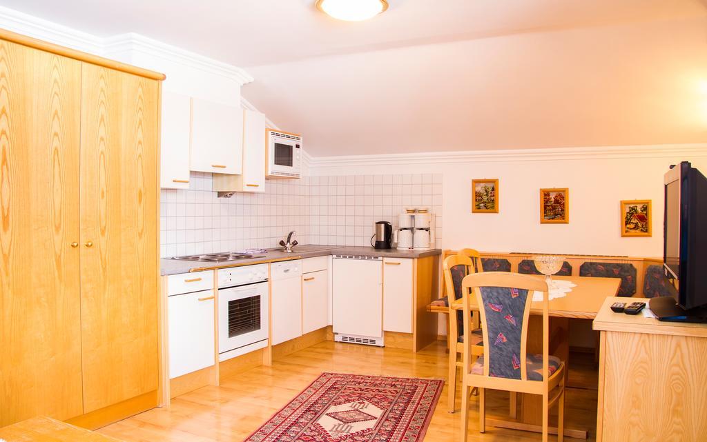 Alberts Bellevue Appartements Nauders Quarto foto