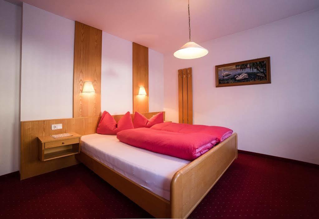 Alberts Bellevue Appartements Nauders Exterior foto